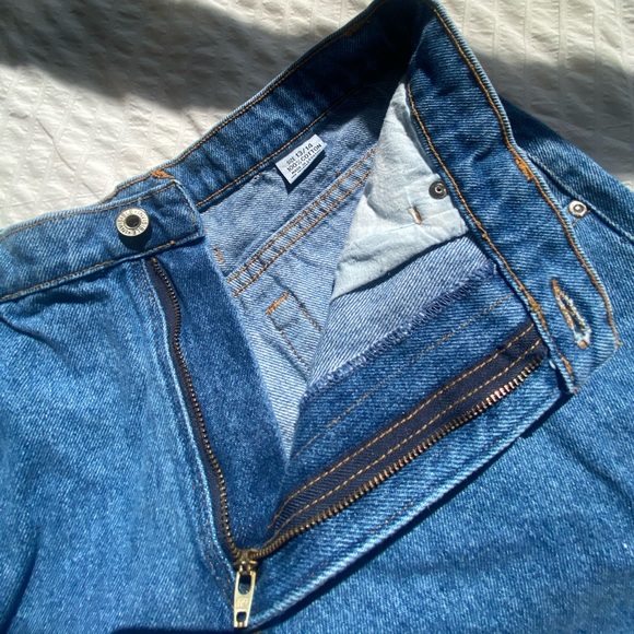 High waisted denim shorts - Picture 3 of 3